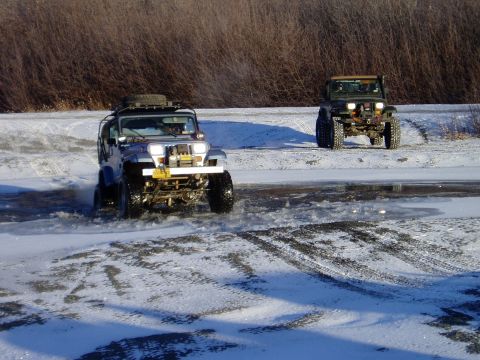 2000 Ford E350 - Across the creek