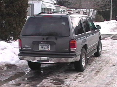 1998 Ford Explorer photo