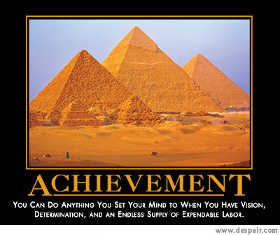 2001 Ford Crown Victoria - This image depicts the Pyramids of Giza, not a 2001 Ford Crown Victoria.