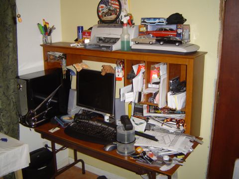 1989 Ford Bronco - Old desk