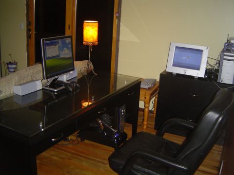 1989 Ford Bronco - New desk
