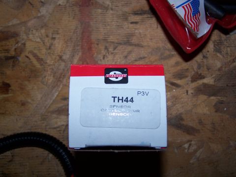 1986 Ford Bronco - Box for a Standard TH44 sensor, labeled "CARBURETOR AIR SENSOR".