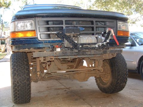 1993 Ford Bronco - The front grille and headlight design indicate a 1992 model year Ford Bronco, not a 1993.