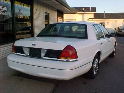 1998 Ford Crown Victoria photo