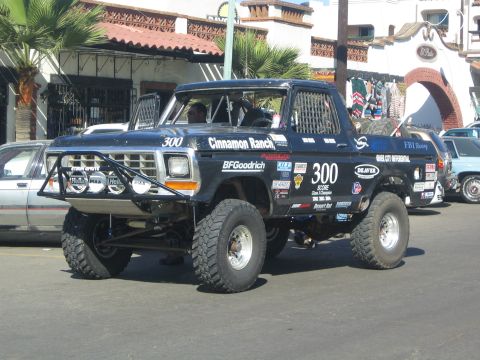 1990 Ford Bronco - RACE DAY! Before the race