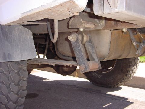 1987 Ford Bronco - Heim Shackle 1