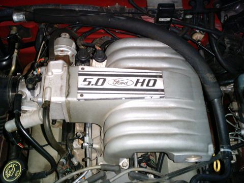 1986 Ford Bronco - The intake manifold clearly shows "5.0 Ford HO", indicating a specific engine configuration.
