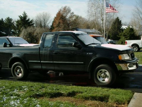 1997 Ford F-150 - First snow on thanksgiving day 05