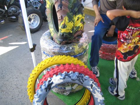 1990 Ford Bronco - Check out these interesting tires..