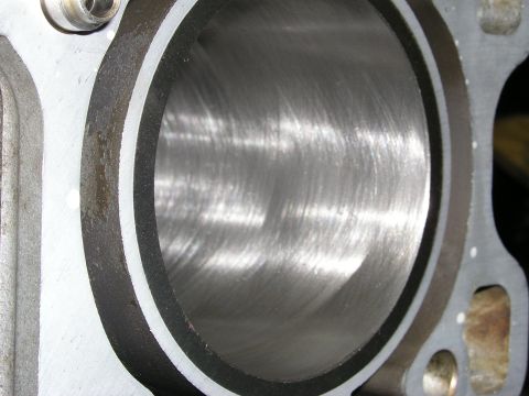 1996 Ford Probe - Engine cylinder bore showing cross-hatching from honing process.