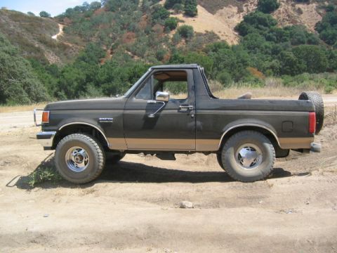 1990 Ford Bronco - Teeter Totter.