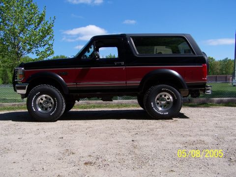 1994 Ford Bronco photo
