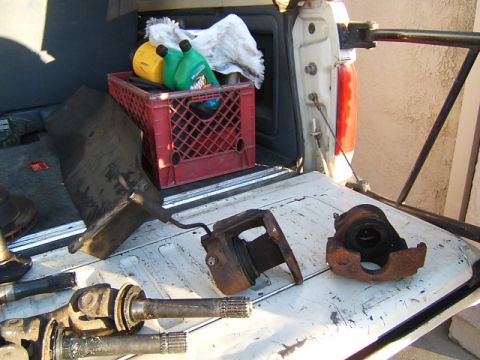 1988 Ford Bronco - Grabbed the calipers as well. Looked to be in good shape.