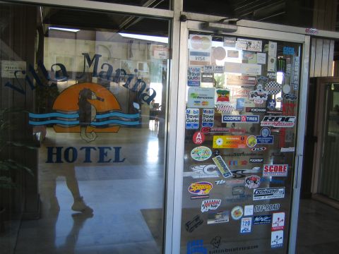 1990 Ford Bronco - Villa Marina Hotel Main enterance ..