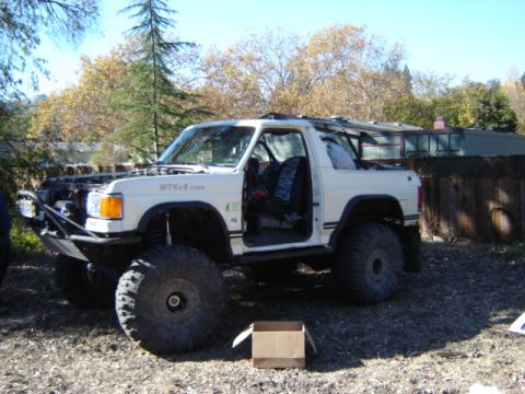 1991 Ford Bronco - Time to tear it down to start a new project.....