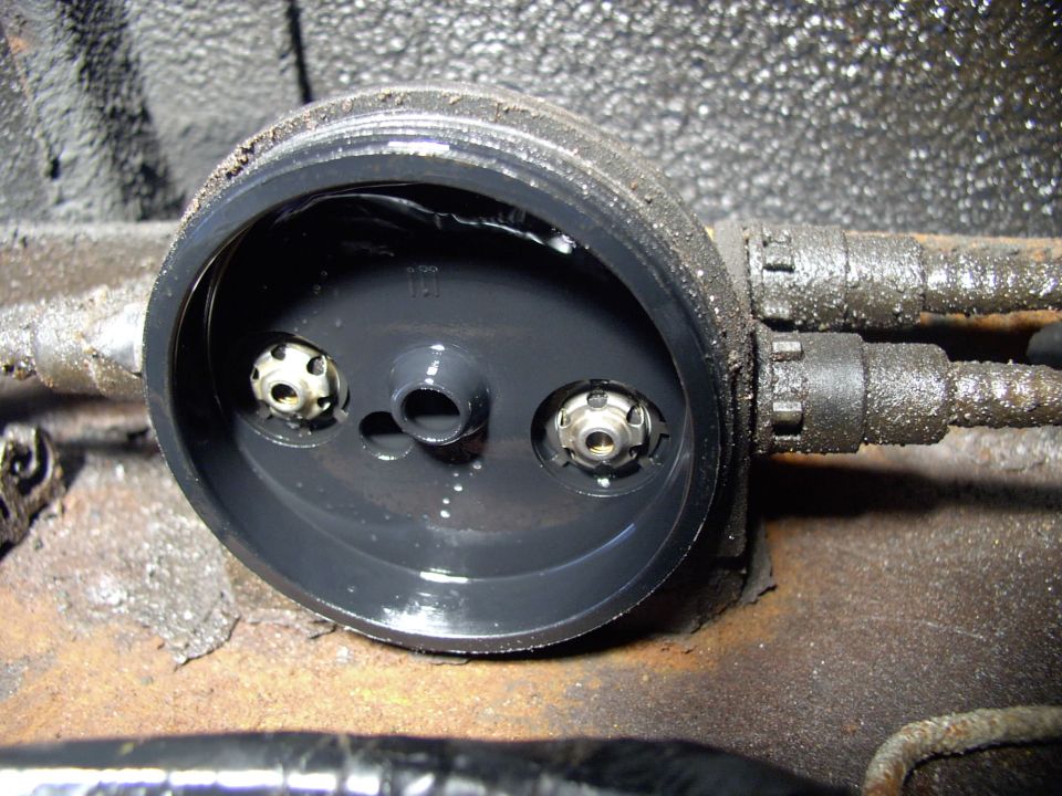 Here's the filter housing without the lid.
