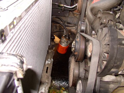 1990 Lincoln Town Car - Plenty of clearance everywhere