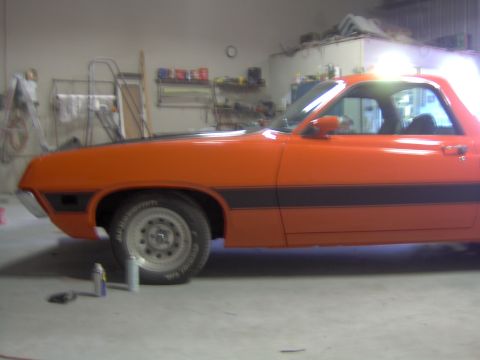 1970 Ford Ranchero - Side stripes
