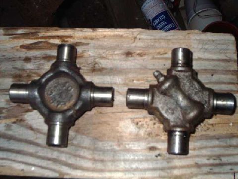 1984 Ford Bronco - factory u-joints: left=front ds, no zert, right =rear ds w/zert
