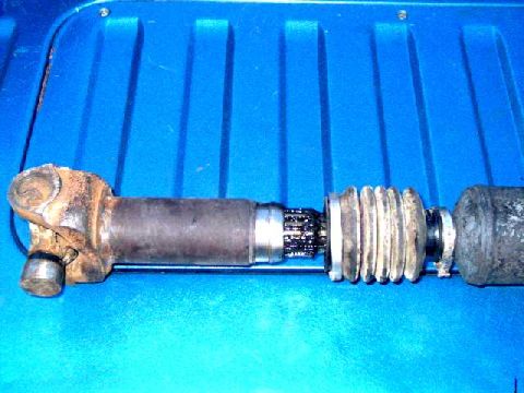 1984 Ford Bronco - clips loosened, separate slip joint