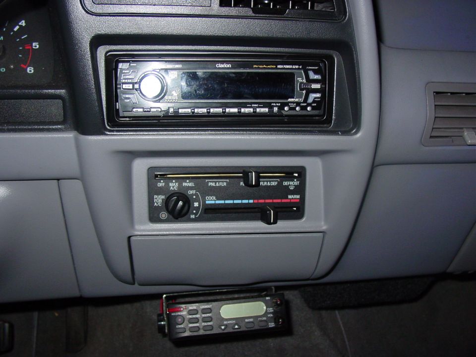 Clarion Pro Audio 52wx4 head unit.  Way too many features to list but very cool and great sound.