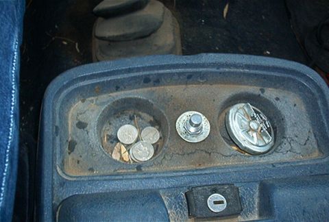 1986 Ford Bronco - Push button switch for winch activation.