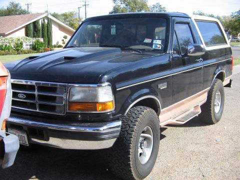 1995 Ford Bronco - Front Corner