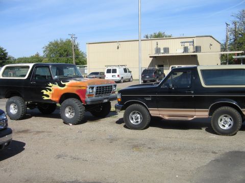 1995 Ford Bronco - The Girls