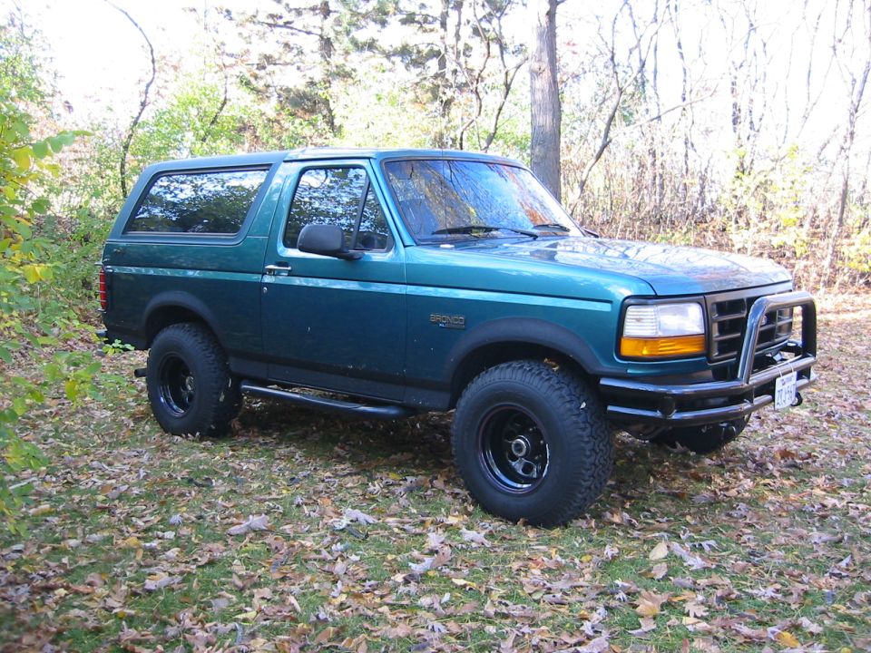 1996 Ford Bronco “mean green”