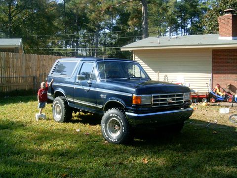 1988 Ford Bronco - Passenger Front to Rear