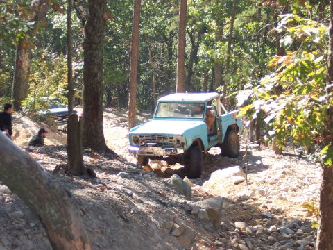 1978 Ford Bronco - D44 stub goes pow
