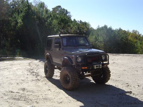 1996 Jeep Cherokee - side view