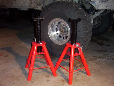 2000 Ford F-450 - These go up to 31" high and are next to a 42 inch tire.