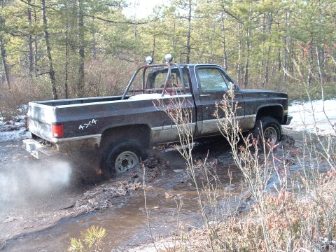 1978 Chevrolet C/K Pickup - Dan gunning in 2wd...