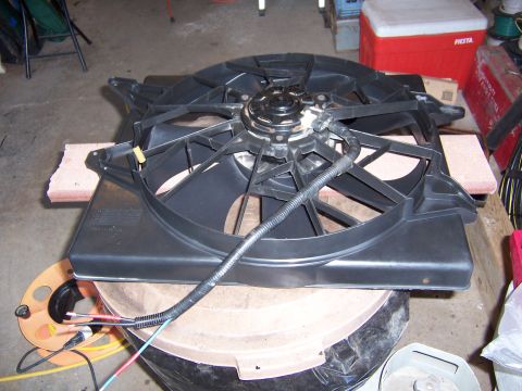 1983 Ford Bronco - Lincoln Mark VIII 4200 CFM fan out and ready for modification.