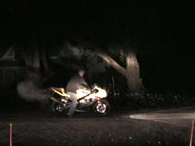 2004 Suzuki GS1000 - Burnout in the snow...