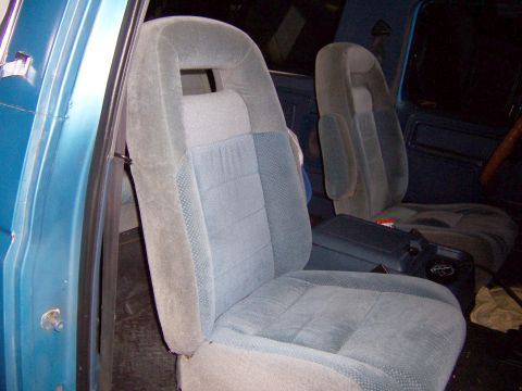 1983 Ford Bronco - Seats from an Aerostar