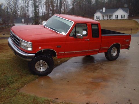 1995 Ford F-150 - More yard flex.