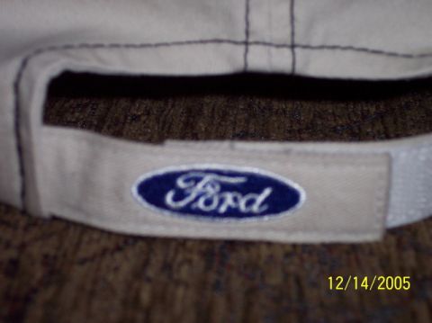 1979 Ford Bronco - A close-up shows the Ford logo on a cap, with a date stamp from 2005.