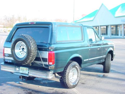 1995 Ford Bronco photo