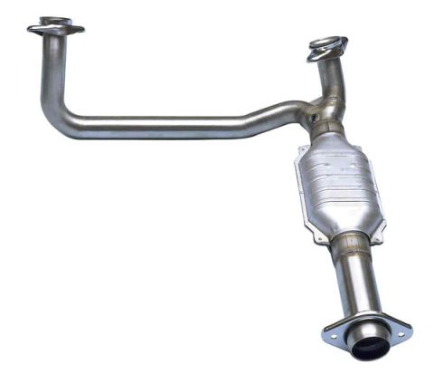 1991 Ford Bronco - This is a catalytic converter and exhaust pipe assembly, not a 1991 Ford Bronco.