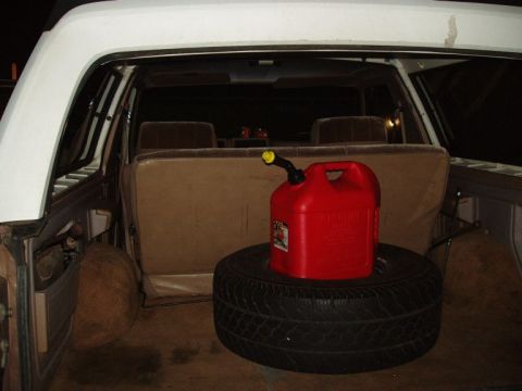 1985 Ford Bronco - The nice cargo area...(carpeting will either be removed or replaced sometime in the future) Spear tire and all its accesories (jack,tire ir…