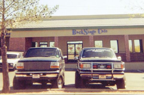 1995 Ford Bronco - The fearxfour and a friends bronco. (pre 6" superlift both trucks)