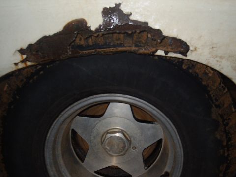1991 Ford Bronco - I was testing out some flex after I removed the swaybars and was much impressed for a trick that cost me nothing but some time and a sore a…