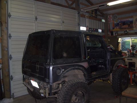 1988 Suzuki Samurai - fitting the top 2