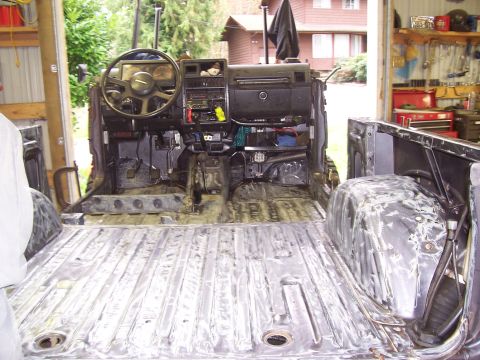 1988 Suzuki Samurai - prep for bed liner