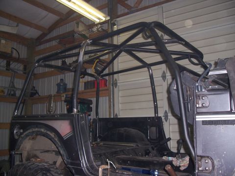 1988 Suzuki Samurai - cage with center bars