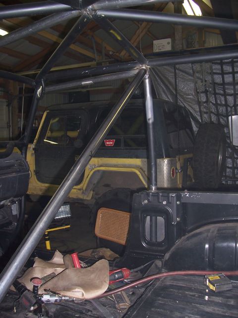 1988 Suzuki Samurai - cross brace 3