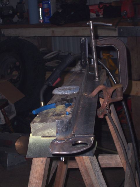 1988 Suzuki Samurai - tieing in the middle and rear brackets