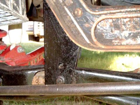 1984 Ford Bronco - Axle pivot drop bracket